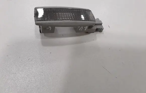 Volkswagen PASSAT B5 Rear seat light 3B0947113