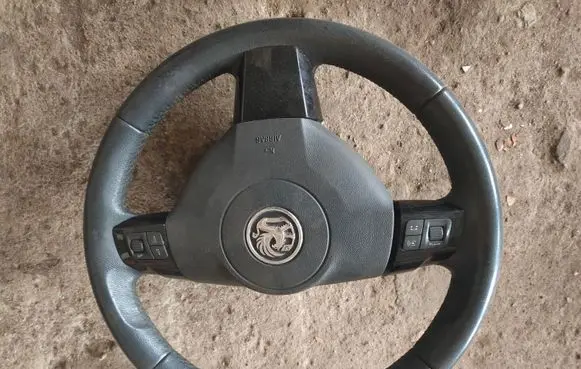 Opel Astra H Steering wheel