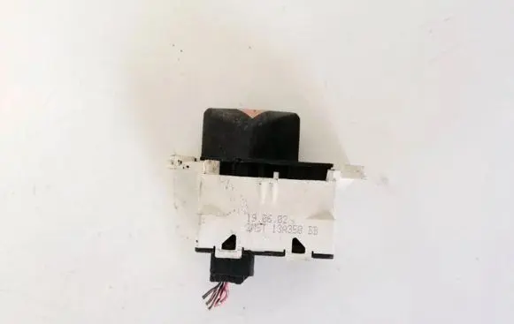 Ford Focus Hazard light switch 2m5t13a350bb
