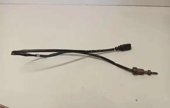 Volkswagen PASSAT B7 Exhaust gas temperature sensor 1J0973802