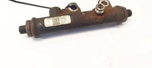 Land Rover Discovery 3 - LR3 Fuel main line pipe A2C20001297