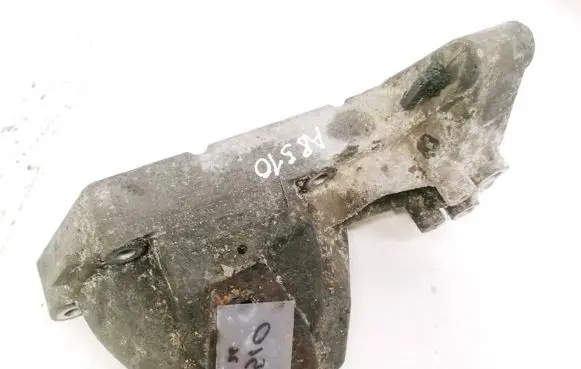 Iveco Daily 30.8 - 9 Engine mounting bracket