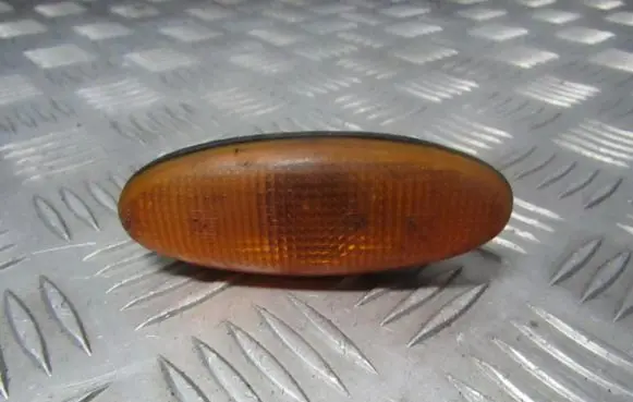 Mazda 626 Front indicator light 21461612 214-61612