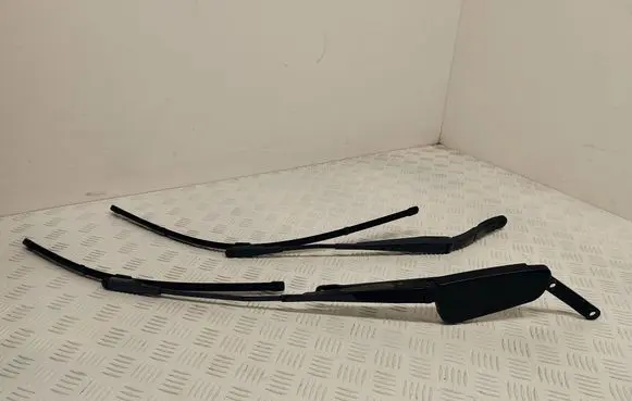Mercedes-Benz ML W164 Windshield/front glass wiper blade A1648200640 A1648200540
