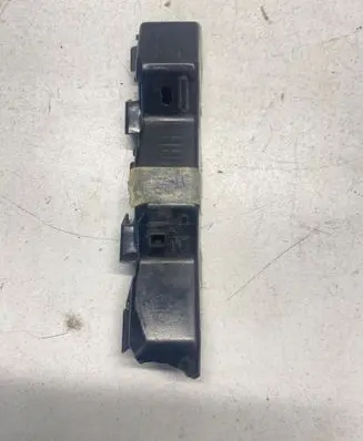 Hyundai ix20 Front bumper mounting bracket 865141K000