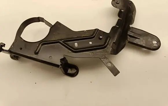 Chrysler Pacifica Engine mounting bracket 526994050 21036B