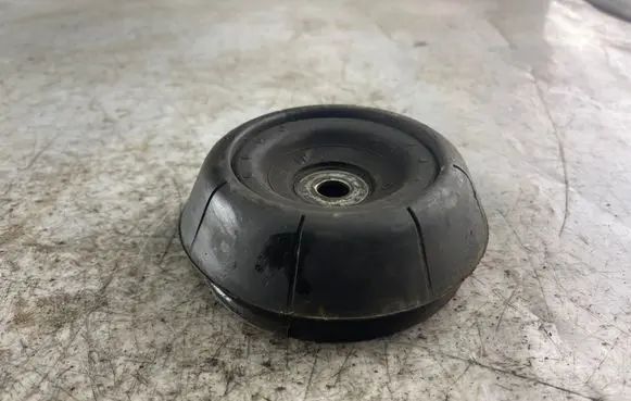 Opel Zafira A Coil spring mount 90538936