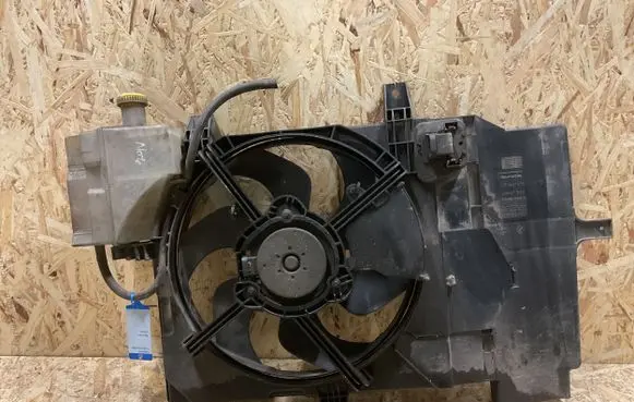 Nissan Note (E11) Electric radiator cooling fan 1831491016