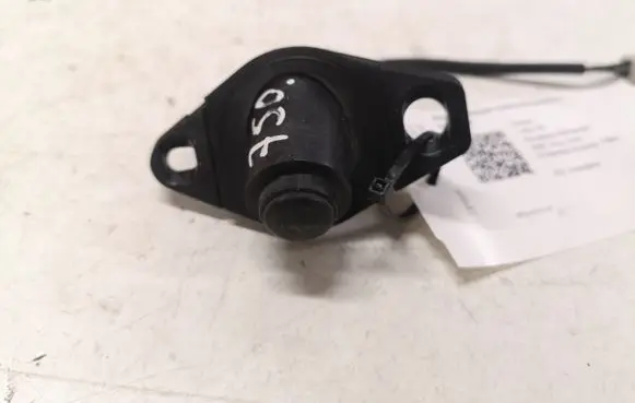 Tailgate opening switch