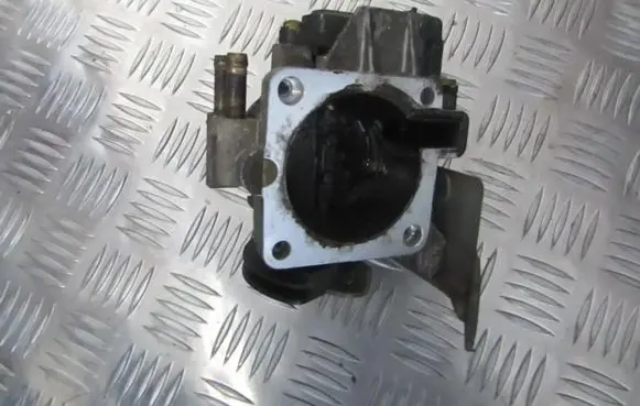 Opel Vectra B Throttle valve 