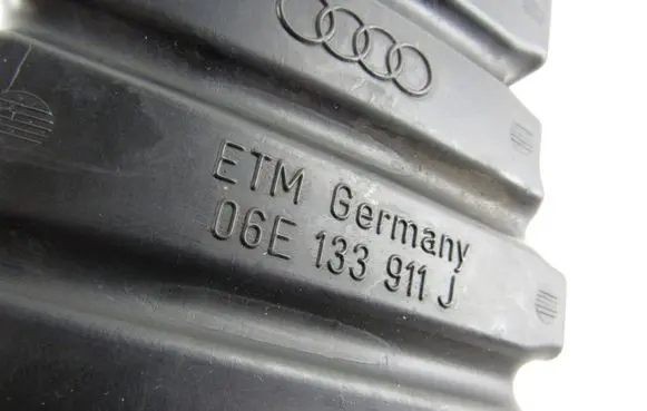 Audi Q5 SQ5 Engine coolant pipe/hose 06e133911j