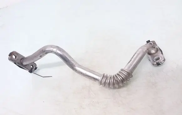 Skoda Fabia Mk3 (NJ) Turbo turbocharger oiling pipe/hose 04B145735C