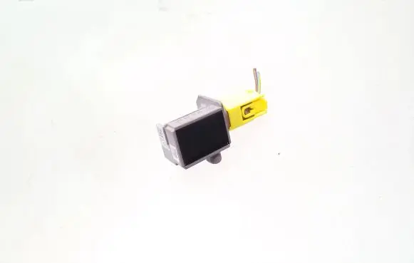 Mercedes-Benz C W204 Airbag deployment crash/impact sensor A2048201985 5WK43584