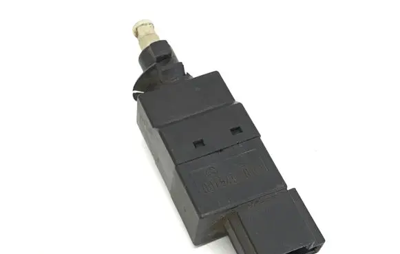 Mercedes-Benz A W168 Brake pedal sensor switch 0015452009