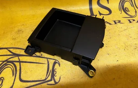 Porsche Cayenne (92A) Central console drawer/shelf pad 7P5864131