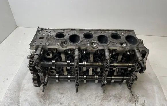 Volkswagen Touareg III Engine head 059354FQ