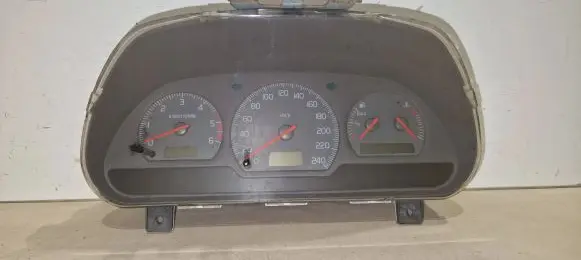 Volvo S40, V40 Speedometer (instrument cluster) 30889706