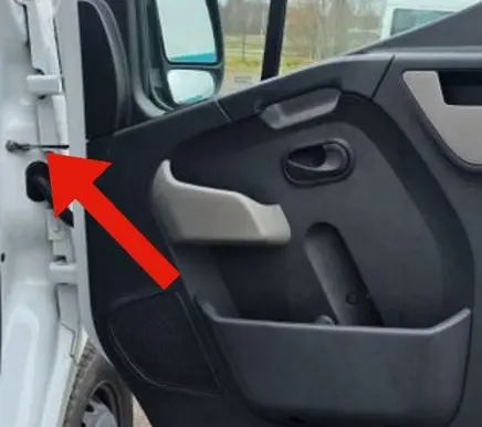 Opel Movano B Front door check strap stopper 