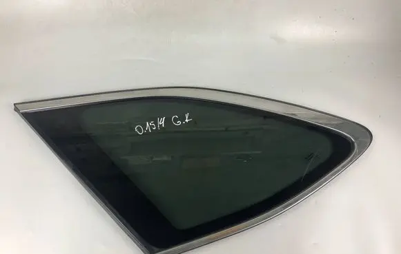 Subaru Outback (BS) Rear side window