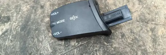 Multifunctional control switch/knob