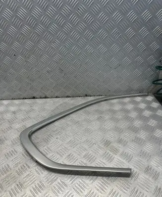 BMW X5 F15 Rear side glass trim 7289722