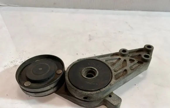 Audi A4 S4 B5 8D Generator/alternator belt tensioner 950442