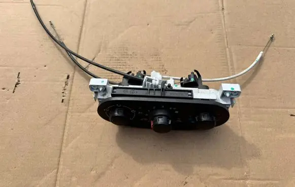 Dacia Dokker Climate control unit 5P3743000 220203866