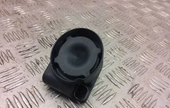 Mercedes-Benz A W176 Alarm system siren A2138201101