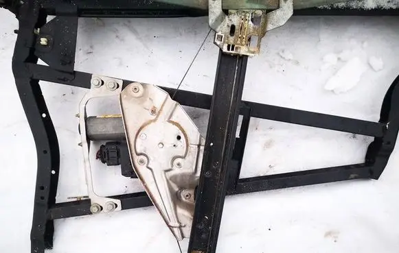 Audi A6 S6 C5 4B Sliding door window regulator with motor 4B0839397B
