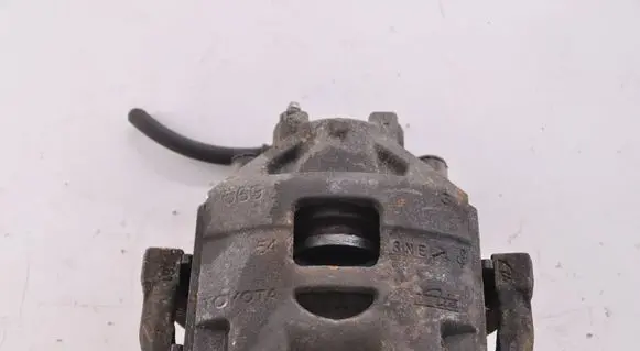 Toyota Yaris Front brake caliper 