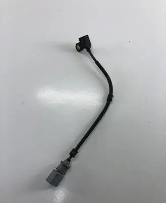 Volkswagen PASSAT B6 Crankshaft position sensor 9805940