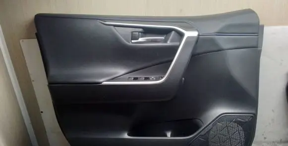 Toyota RAV 4 (XA50) Front door card panel trim 67778X1B16