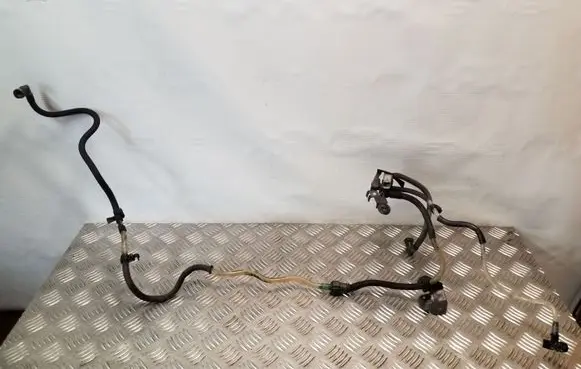 Opel Vivaro Fuel line/pipe/hose 