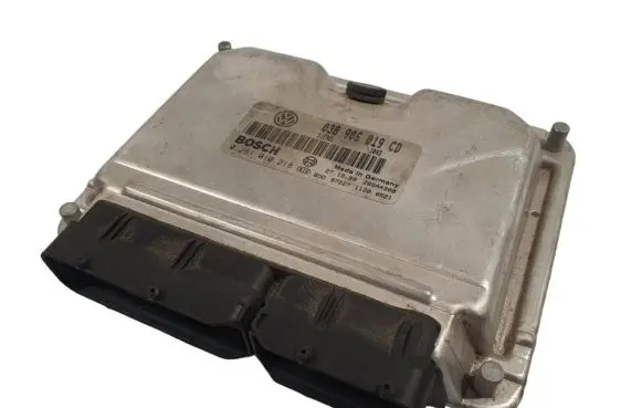 Volkswagen PASSAT B5 Engine control unit/module 038906019CD 0281010218