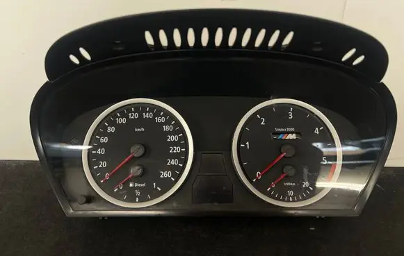 BMW 5 E60 E61 Speedometer (instrument cluster) 110080213 62116958600