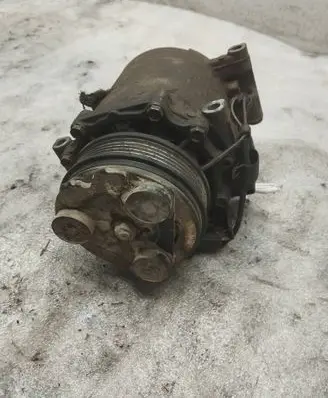 Mitsubishi Colt Air conditioning (A/C) compressor (pump) MR360561 3068289