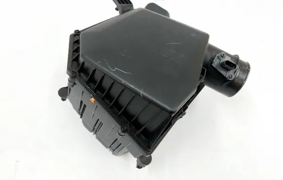 Volvo XC40 Air filter box 32336642