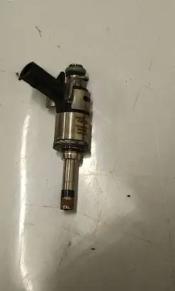 KIA Niro Fuel injector 353102B370