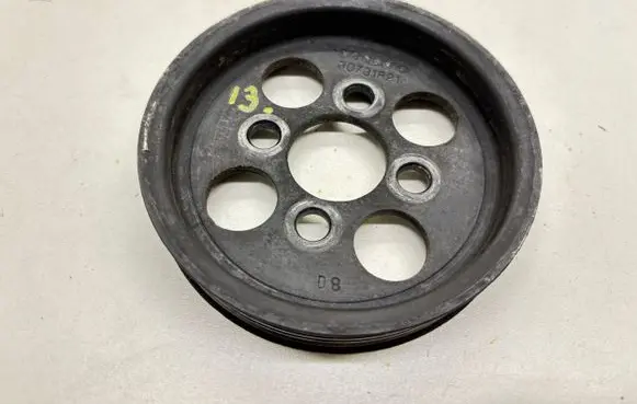 Volvo S80 Power steering pump pulley 30731821