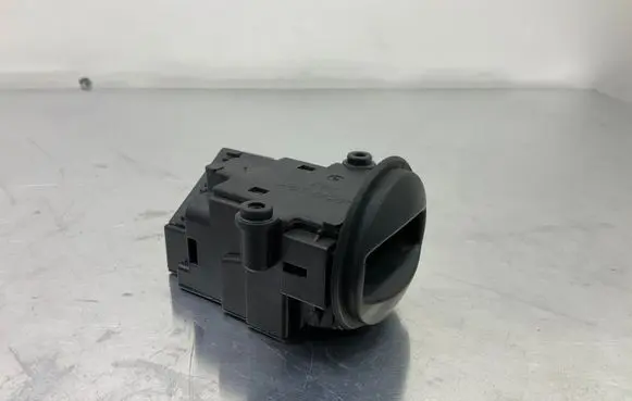 BMW 5 E60 E61 Ignition lock 6954722