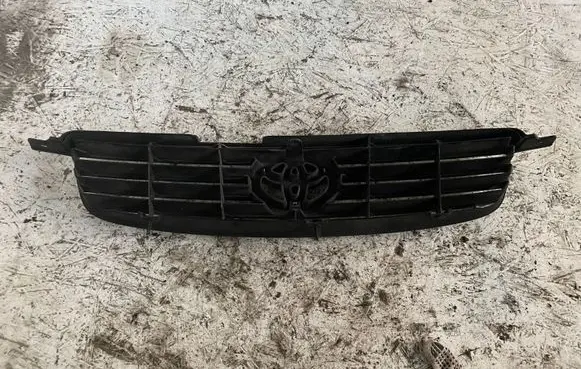 Toyota Corolla E120 E130 Front grill