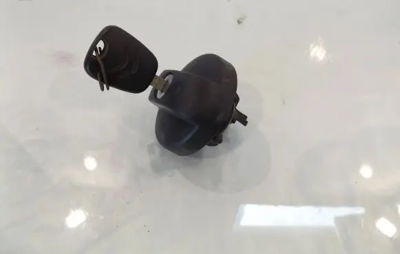 Citroen C3 Fuel tank filler cap 