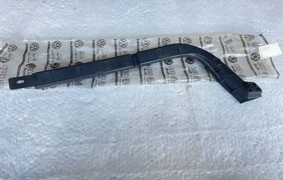 Seat Ibiza III (6L) Rear bumper mounting bracket 6L6807864GBLCP 6L6807864G