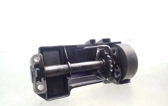 Audi A6 S6 C5 4B Oil pump balance shaft 059103337B