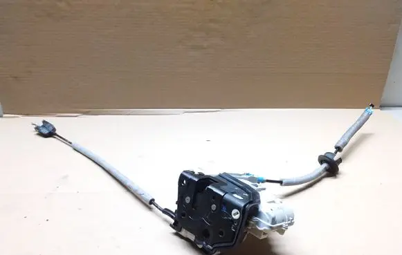 Audi A3 S3 8V Rear door lock 4G0839016