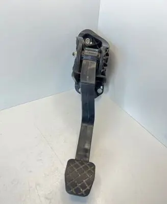 Volkswagen Golf V Clutch pedal 1K1721059DS 1K0721388R
