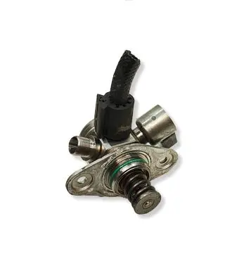 Mercedes-Benz A W176 Fuel injection high pressure pump A2700700501