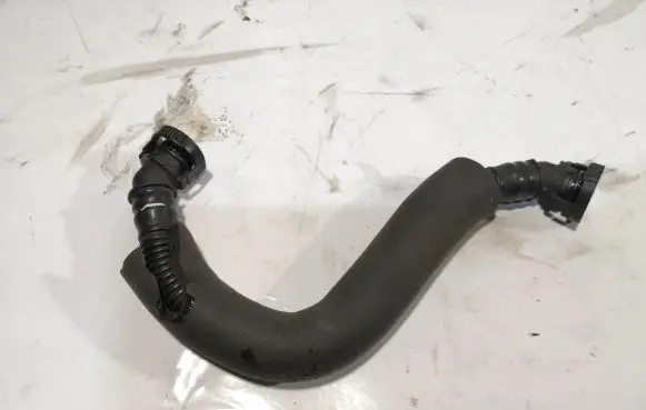 Audi A4 S4 B8 8K Breather hose/pipe 06J103221