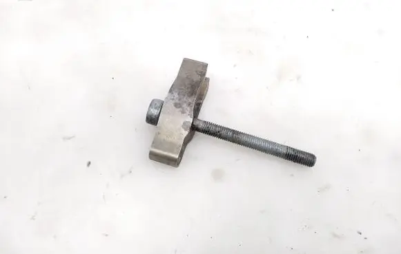 Mercedes-Benz E W213 Fuel Injector clamp holder A6540163400