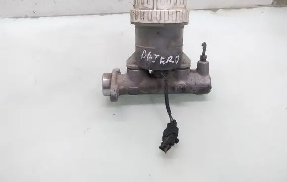 Mitsubishi Pajero Master brake cylinder